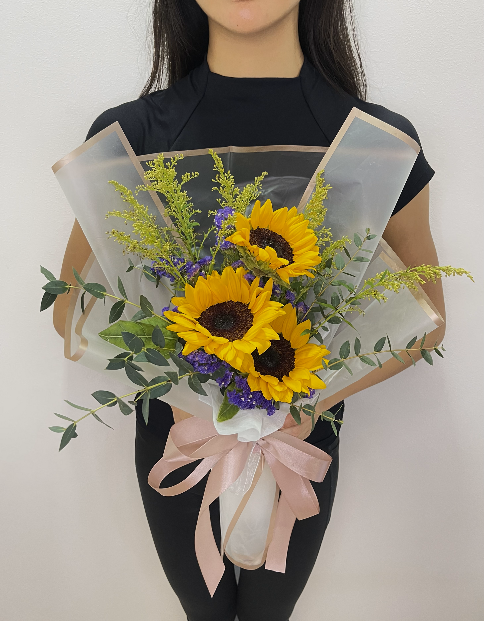 Elegant Sunflower Bouquet