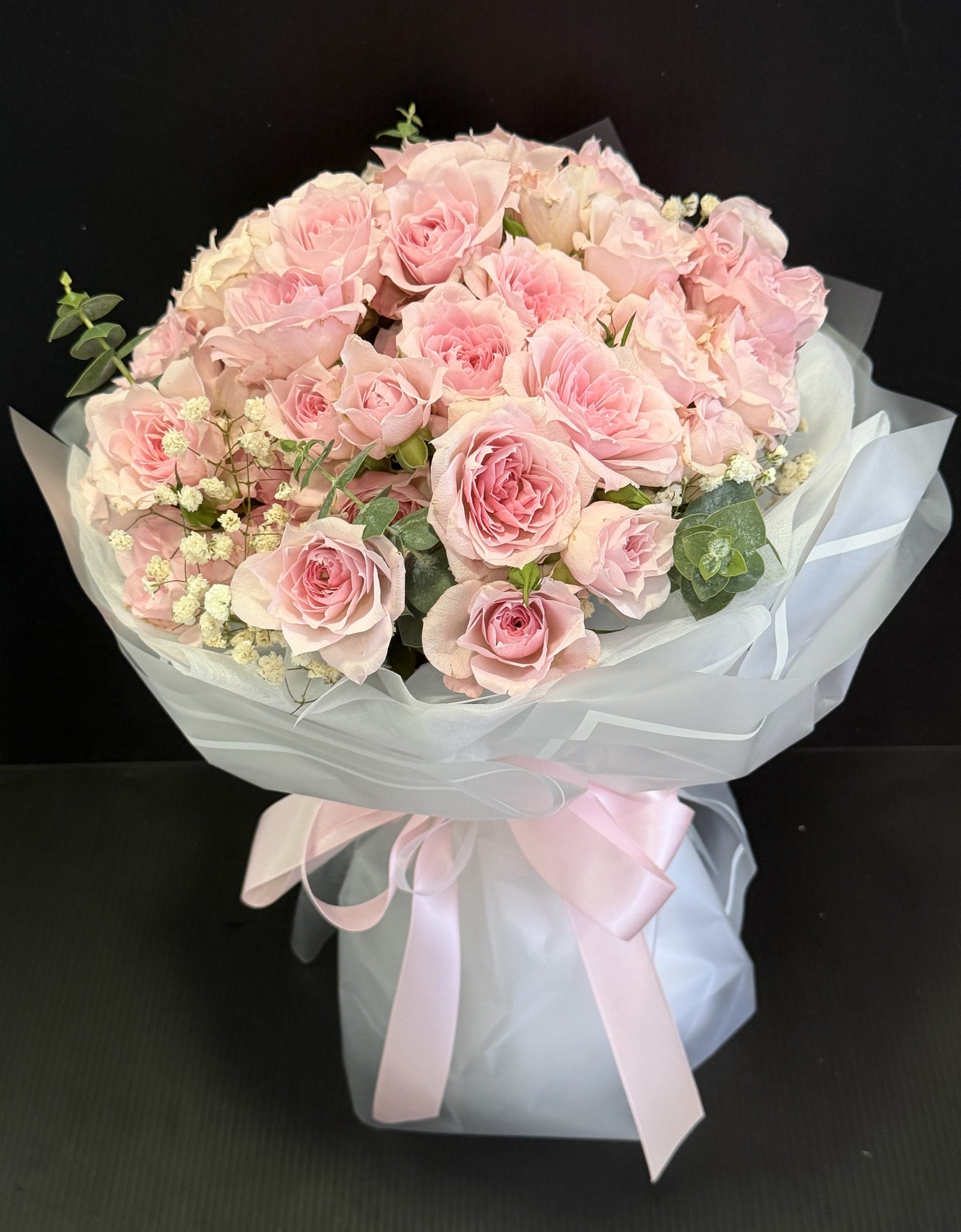 99 Miniature Roses | Sweet Love Soft Modern