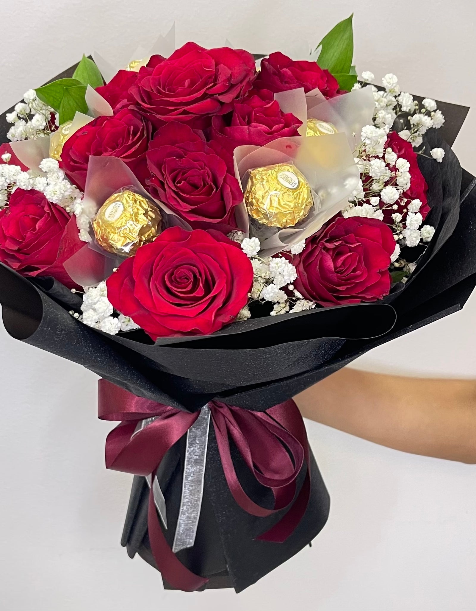 Luxurious Red and Gold Bouquet