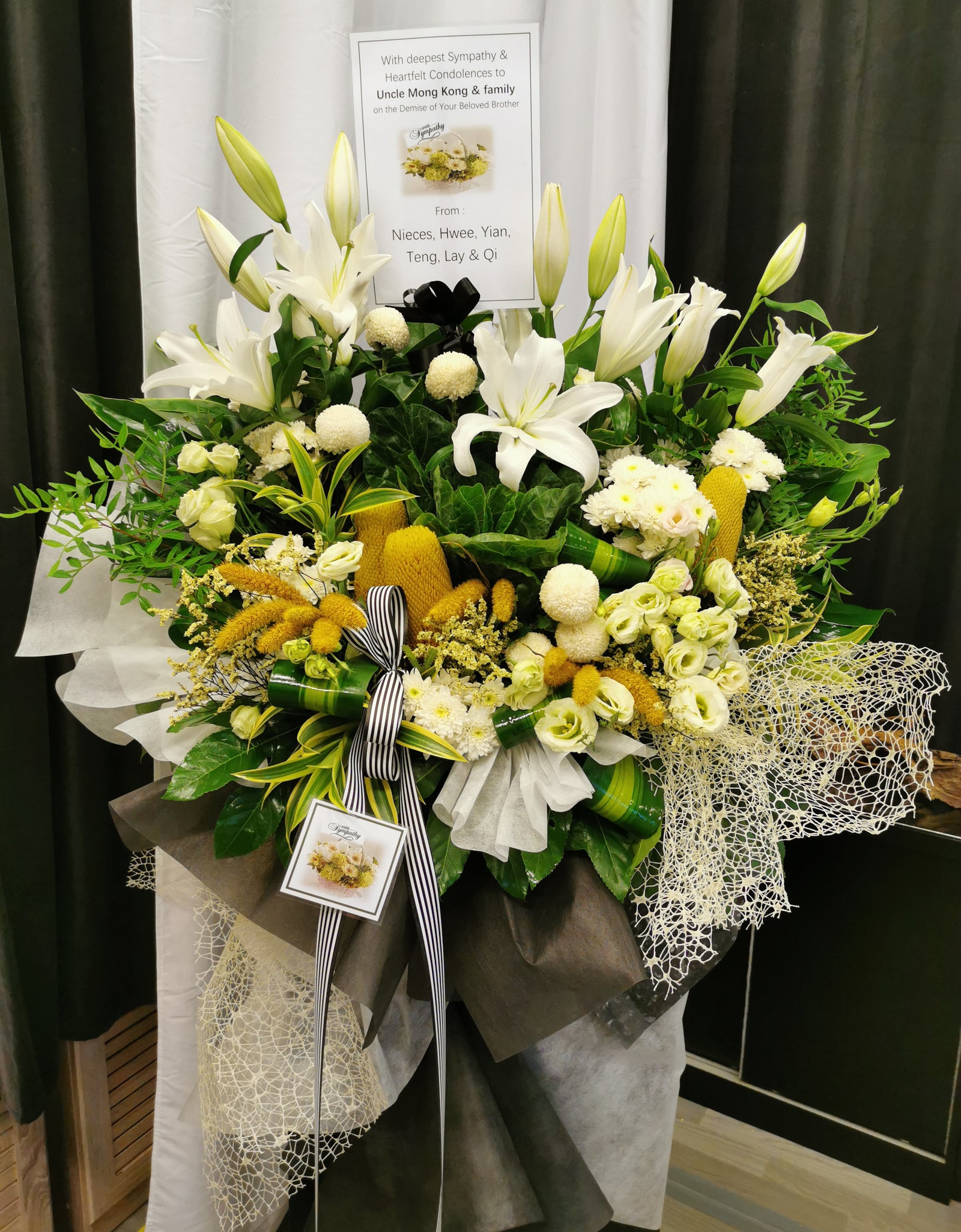 Tribute I Condolences Wreath