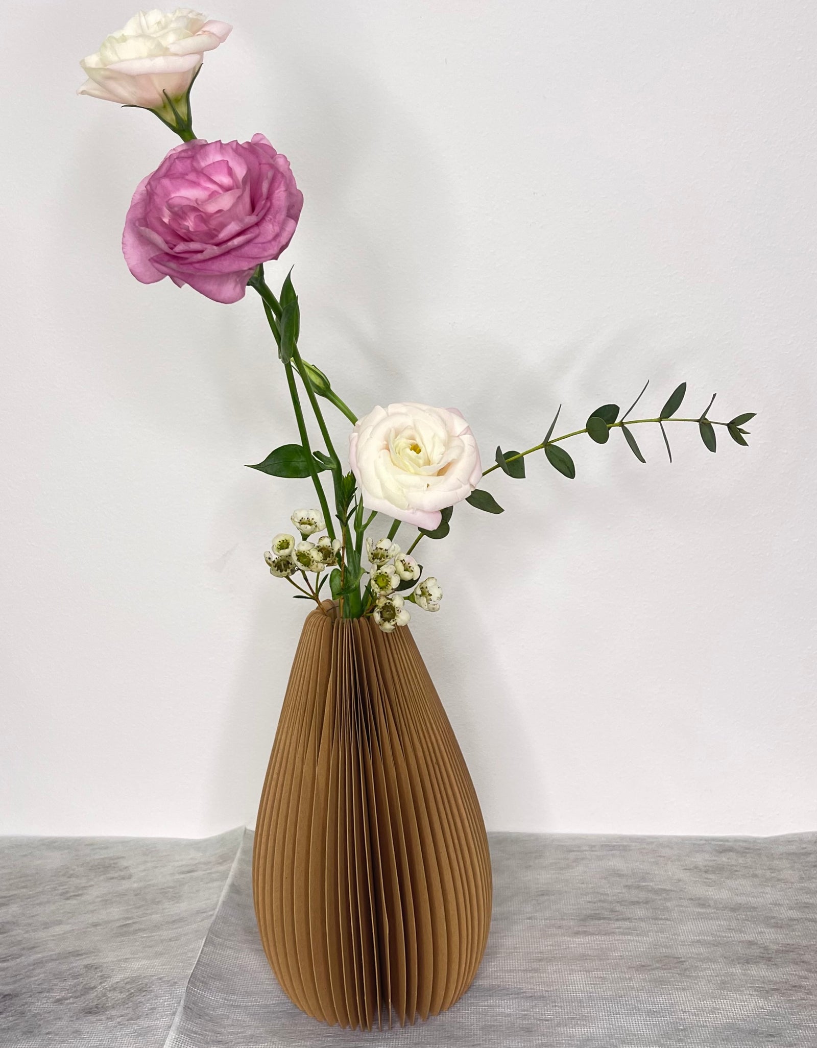 Estoma in Unique Foldable Vase