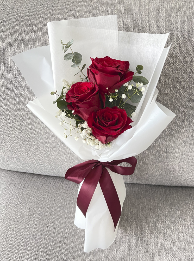 I Love You I 3 Stunning Red Rose Bouquet