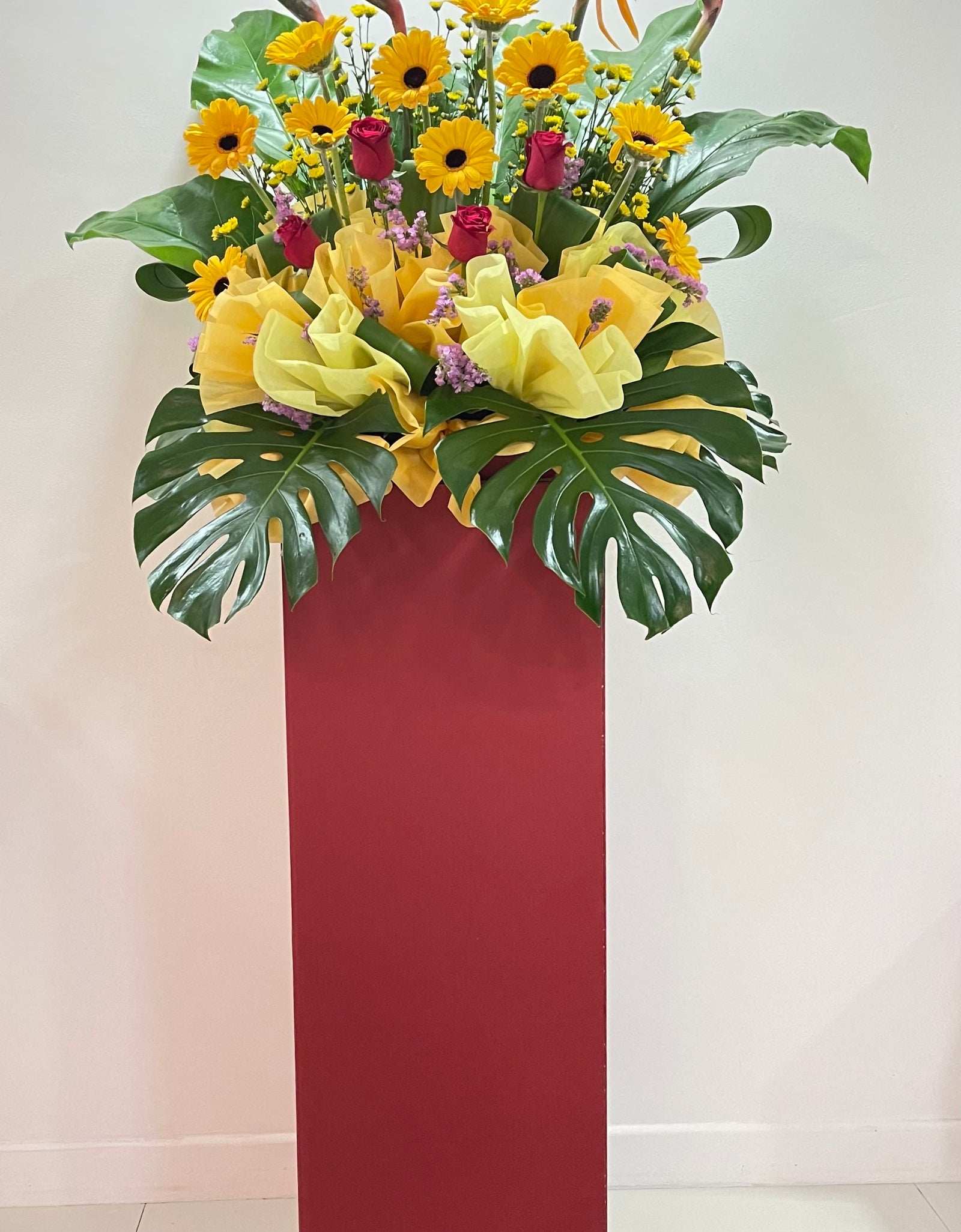 Rising Sun I Congratulatory Flower Stand