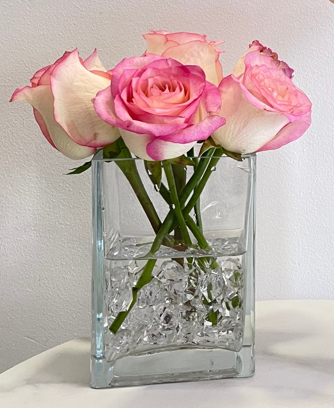 Minimalist 2Tone Pink Rose in Glass Vase